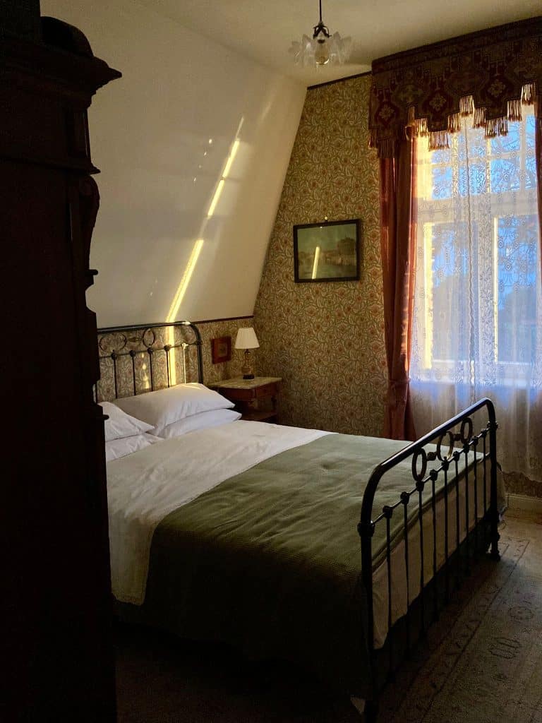 Villa Hartmann historisches B&B in der Urlaubsregion Rheinhessen/Nahe - Frau Osters Zimmer