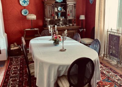 Villa Hartmann historisches B&B in der Urlaubsregion Rheinhessen/Nahe - Blick ins Esszimmer